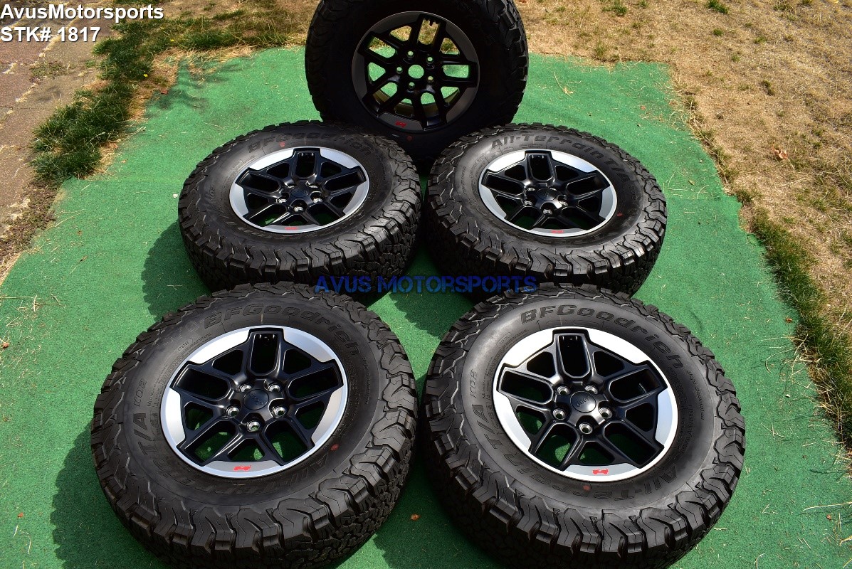 17" Jeep Wrangler Rubicon 2018 OEM Factory Wheels BFGoodrich KO2 Tires