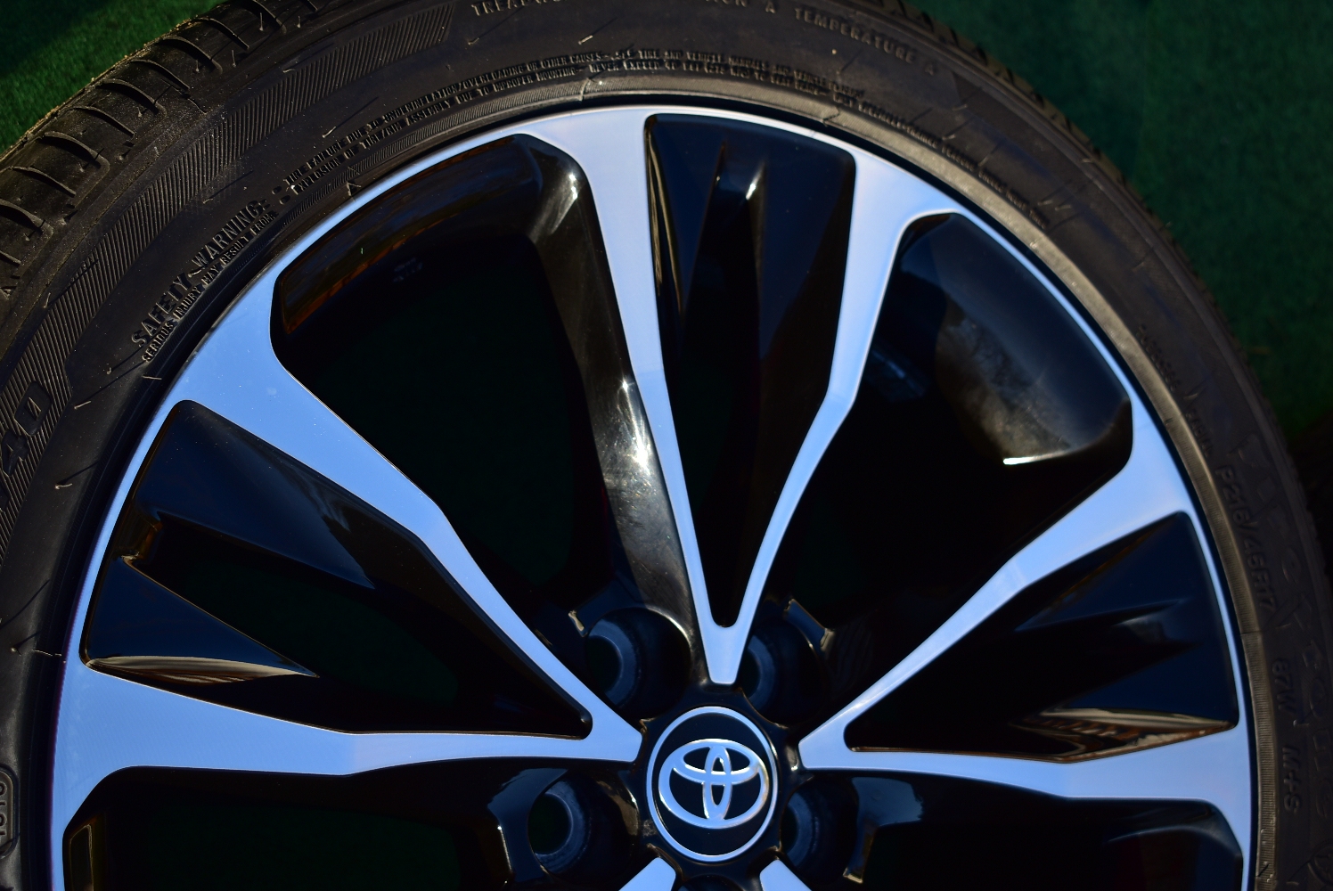 17" Toyota Corolla S Factory OEM Wheels Firestone P215/45R17 2017 Prius