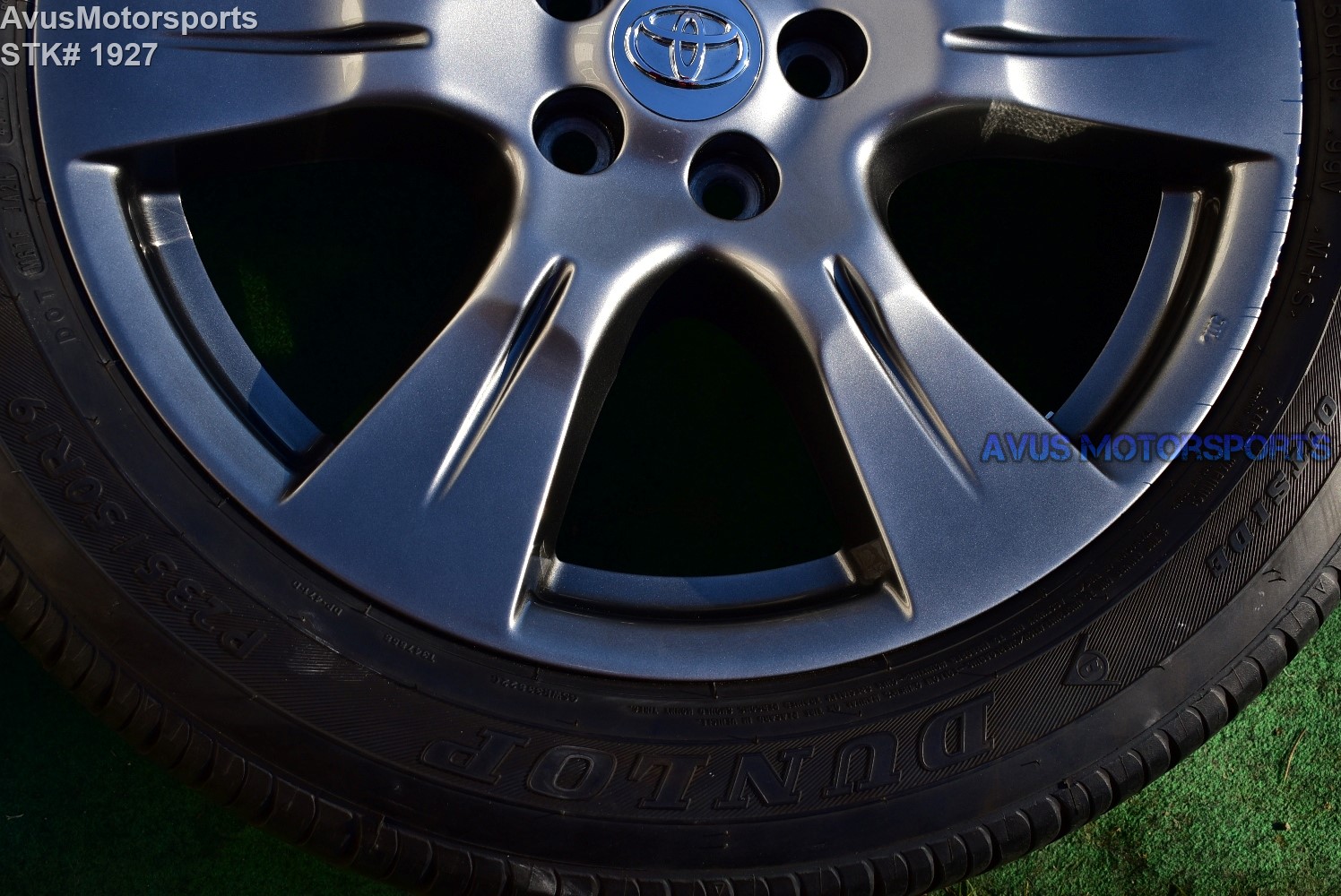 2017 Toyota Sienna Tire Size P235 50r19 Se Se Premium