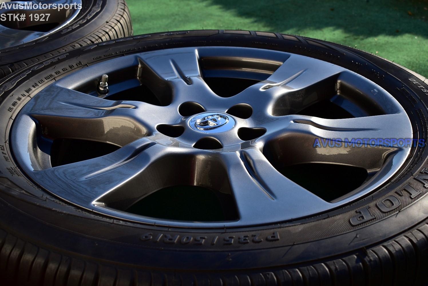 Toyota Sienna SE OEM 19" Factory Wheels Tires P235/50r19 2017