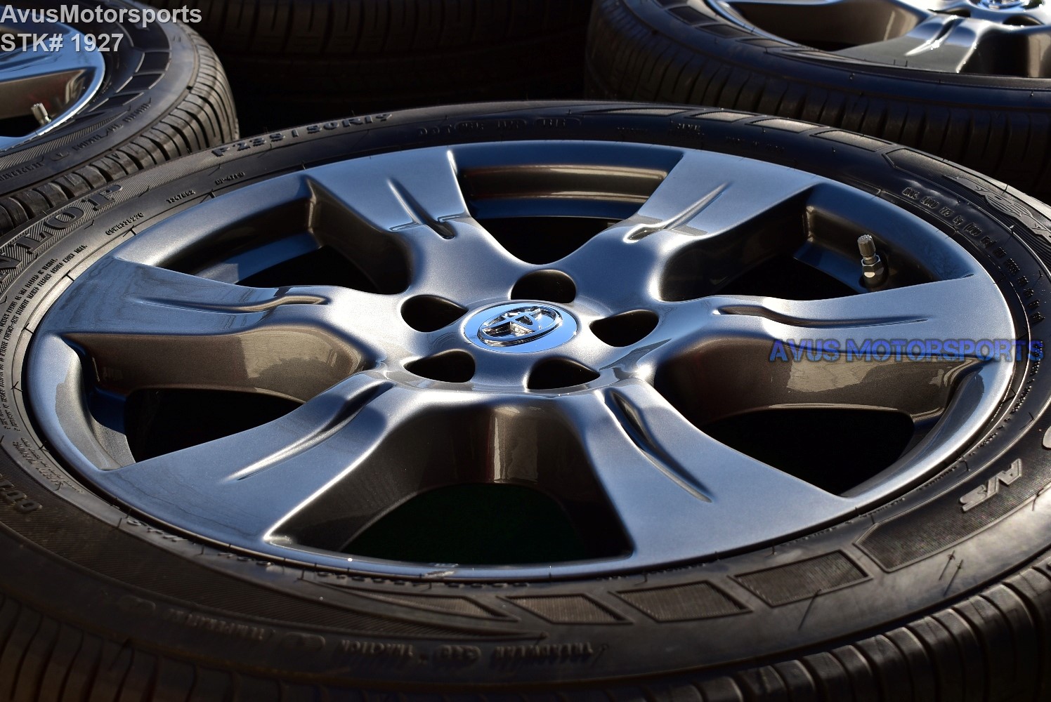 Toyota Sienna SE OEM 19" Factory Wheels Tires P235/50r19 2017