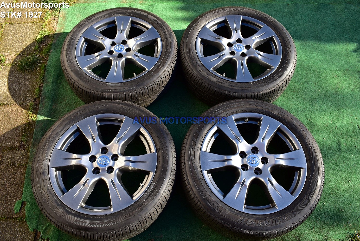 Toyota Sienna SE OEM 19" Factory Wheels Tires P235/50r19 2017